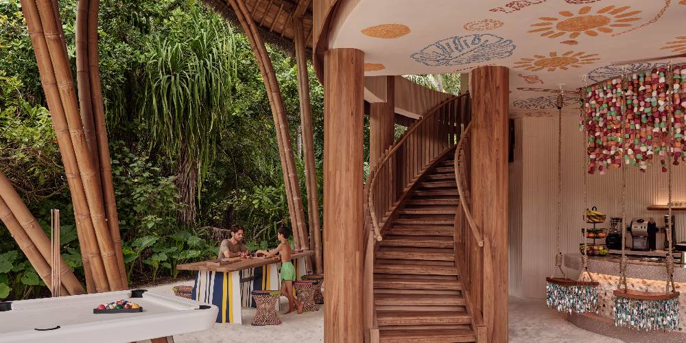 inside-teen-hut-seaside-finolhu-baa-atoll