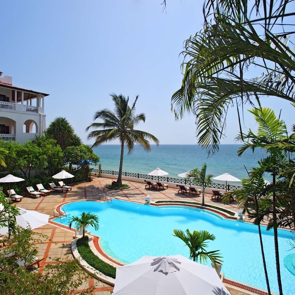 pool-zanzibar-serena-hotel