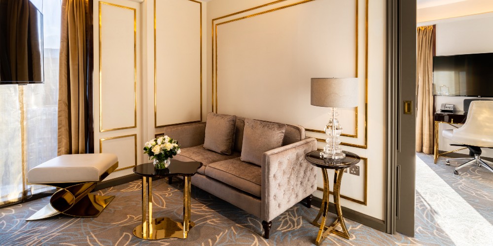 suite-hotel-room-city