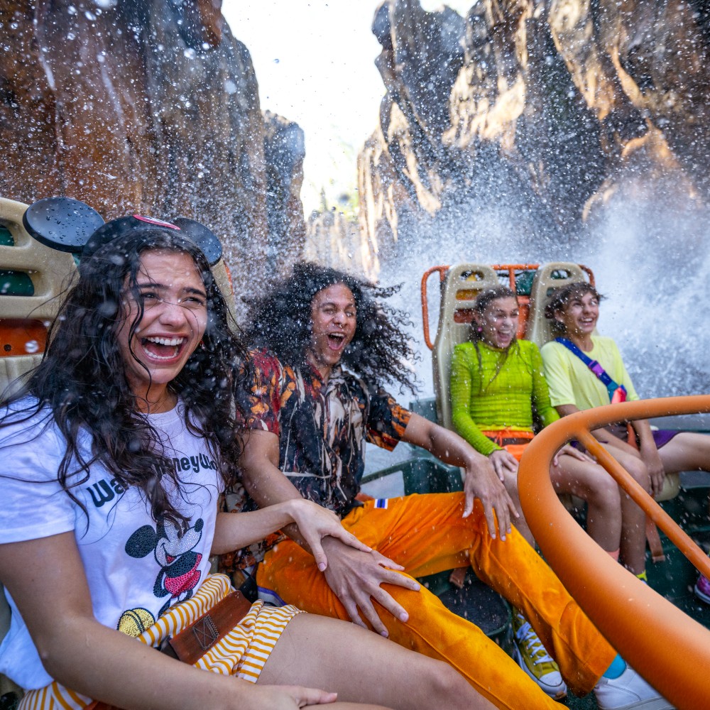 teenagers-animal-kingdom-walt-disney-world-resort