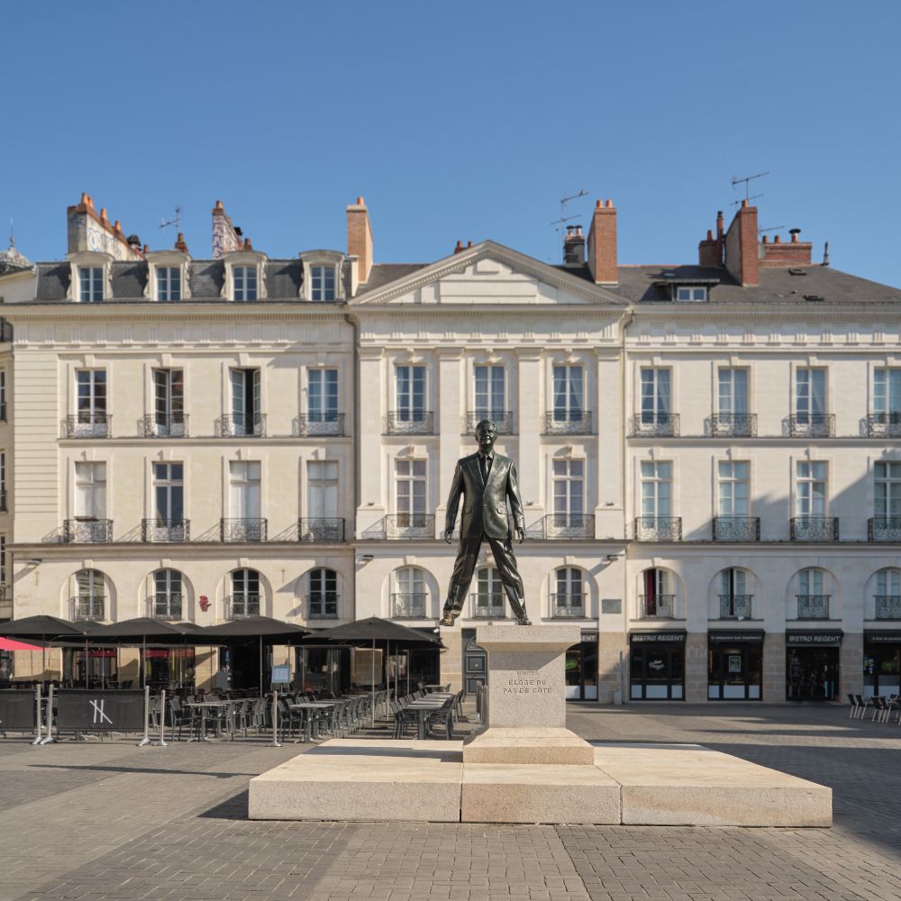 Philippe-Ramette-Éloge-du-pas-de-cote-nantes