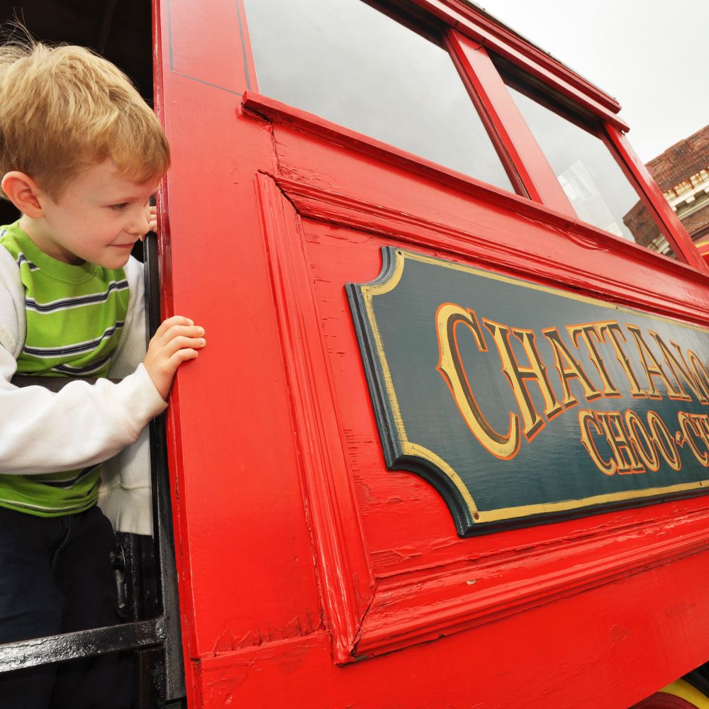 Buckle up for incredible Tennessee family road trips made for your kids