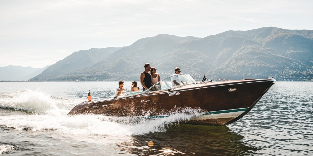 hotel eden roc guests boat