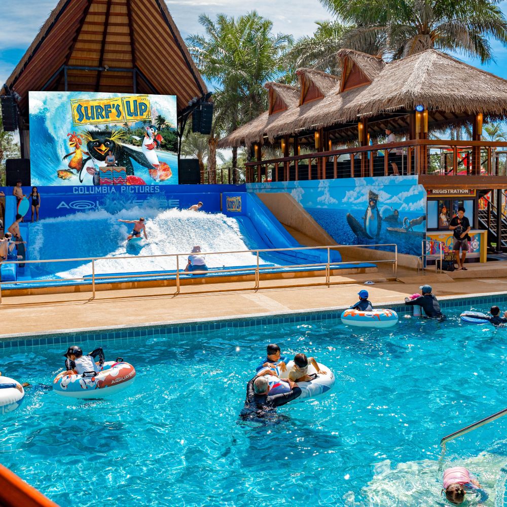 surfs-up-pool-columbia-aquaverse