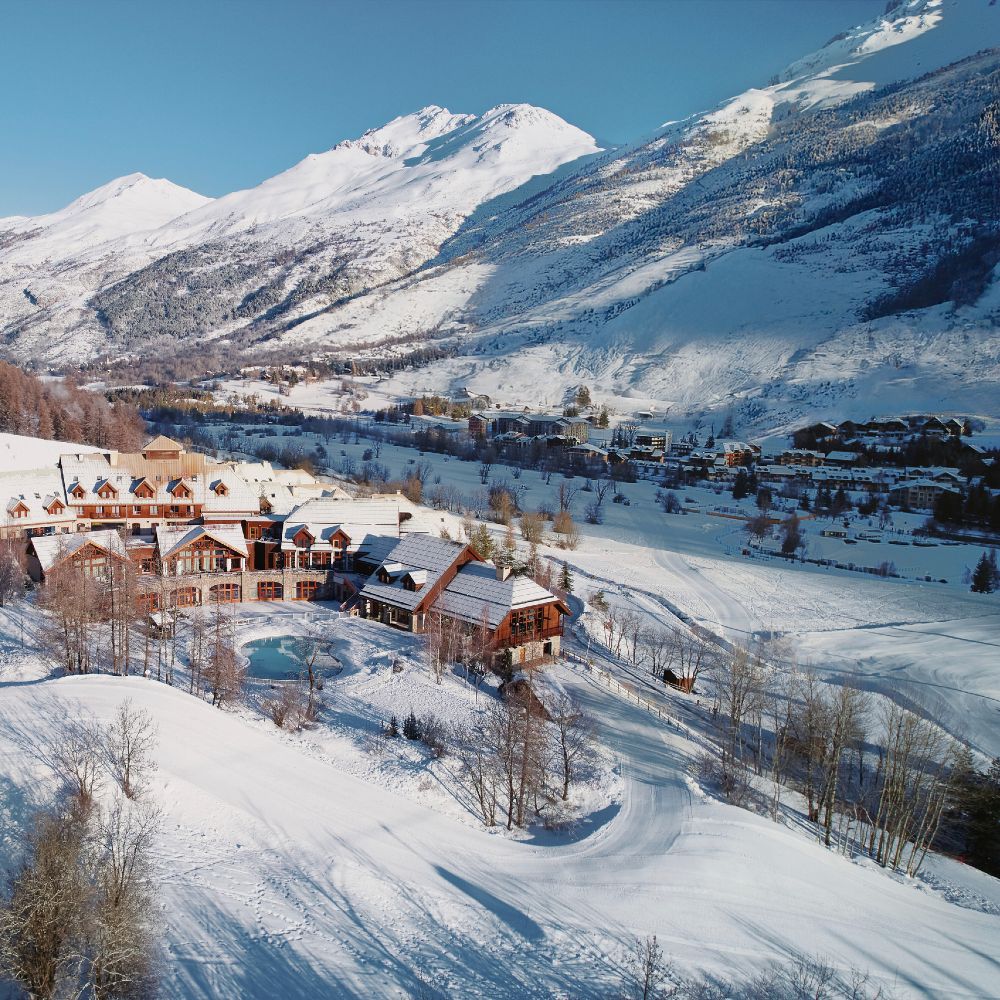 club-med-ski-resort-france