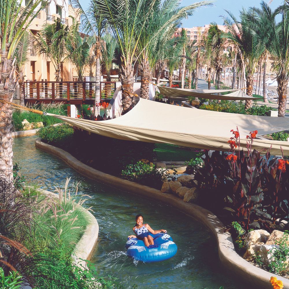 al-waha-hotel-lazy-river
