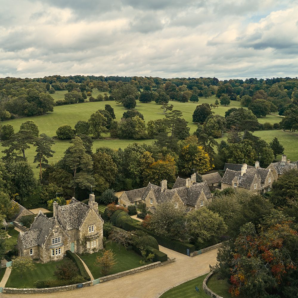 daylesford-village-cotswolds-family-weekends-away