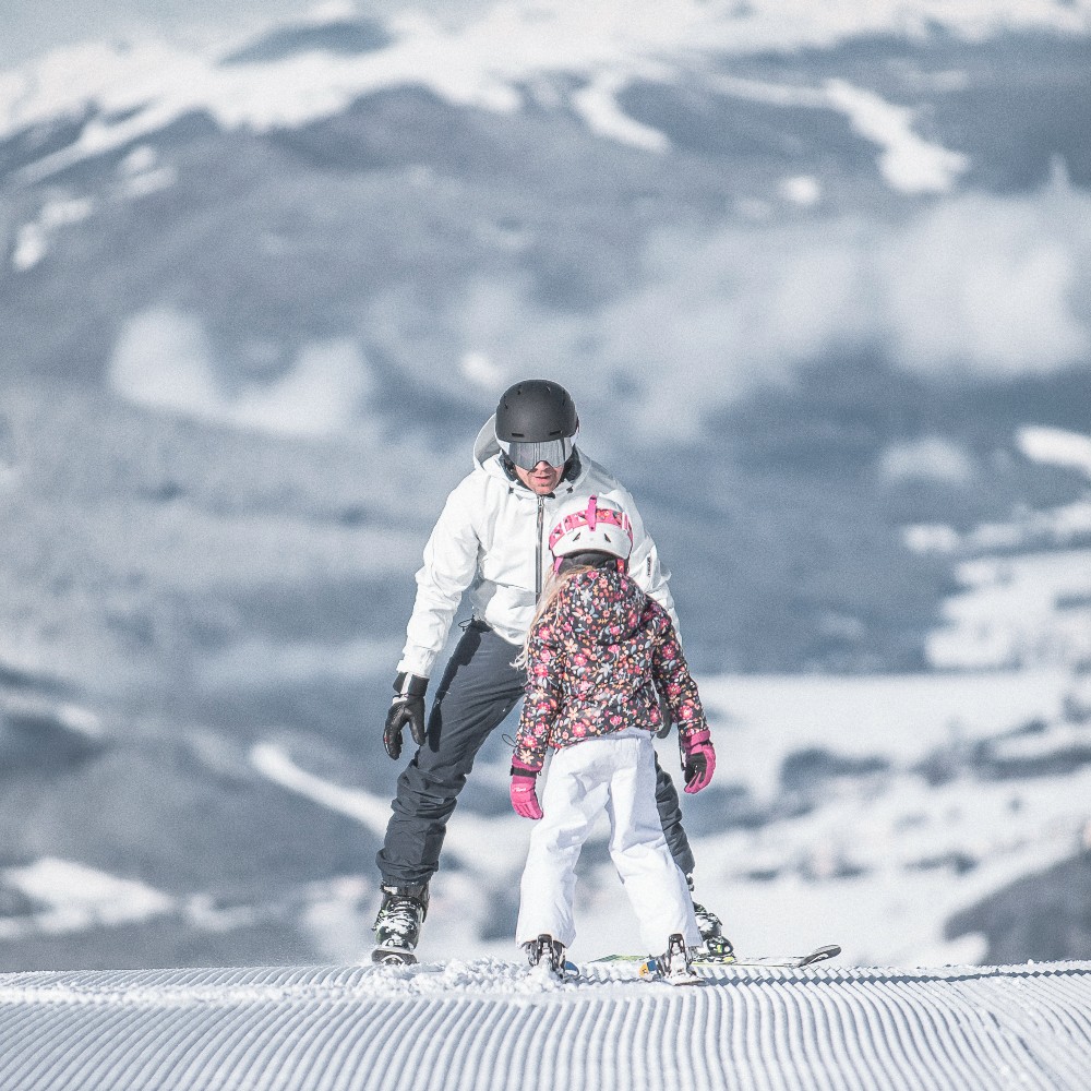 family-ski-holiday-italy-3-zinnen-dolomites-manuel-kottersteger