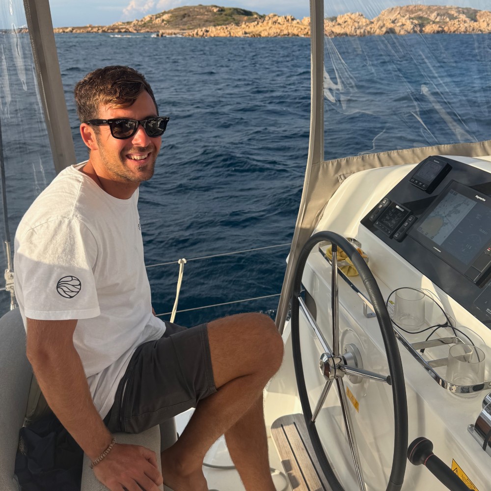 skipper-family-sailing-holiday