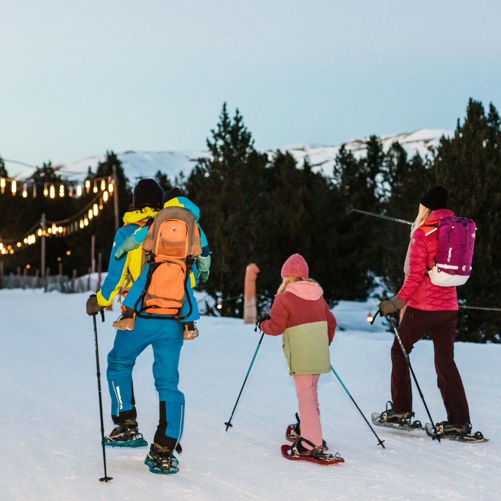 snowshoeing-andorra-family-ski-holiday