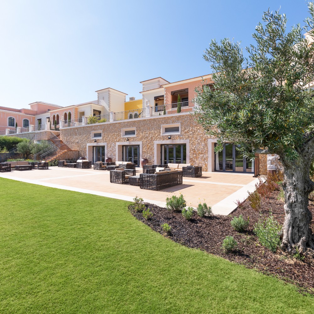 cascade-wellness-resort-garden