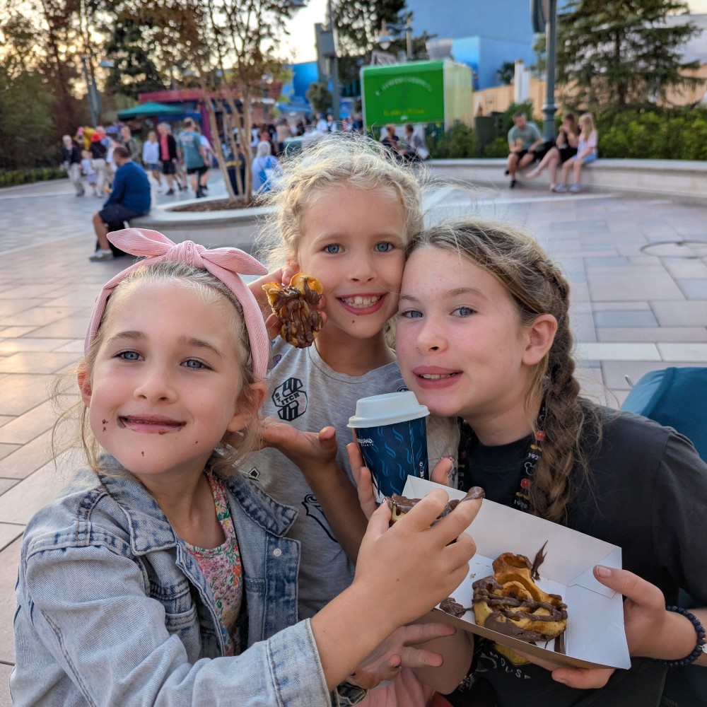 plaza-disneyland-paris-family-trip