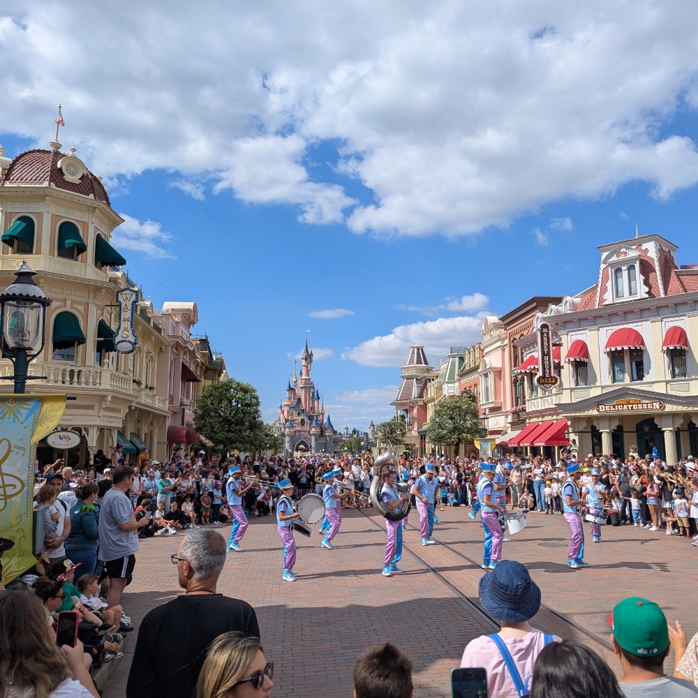 parade-disneyland-paris