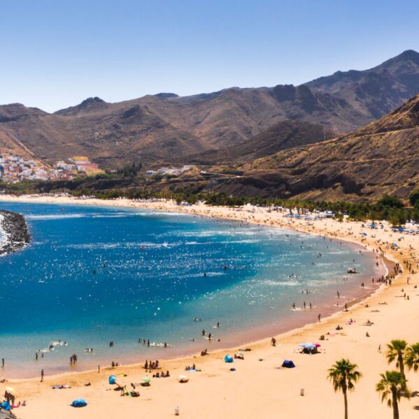 ba-family-holiday-sale-beach-europe