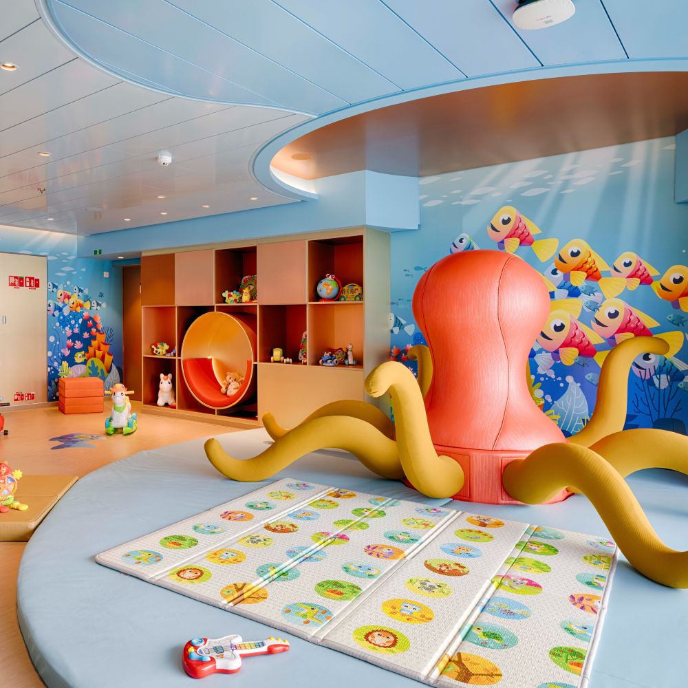 kids-club-family-cruise-holiday