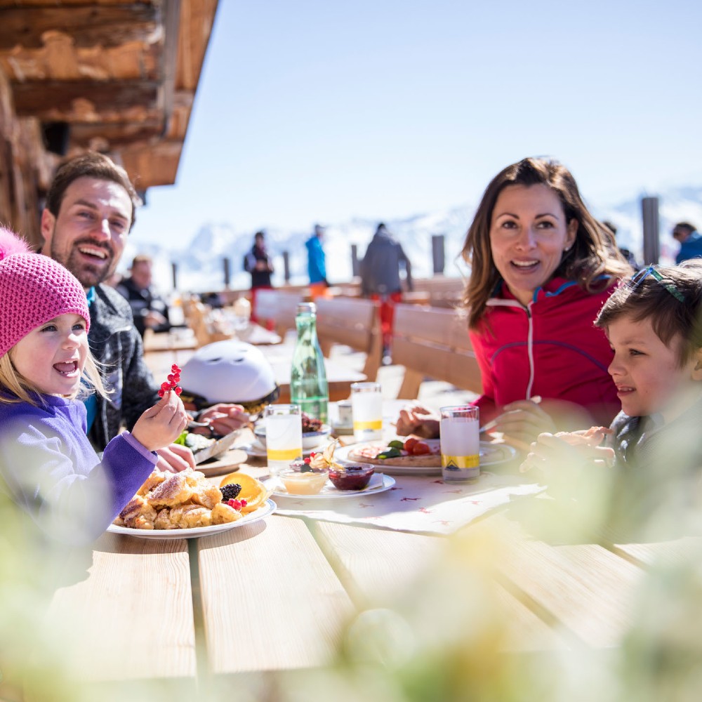 mountain-hut-family-ski-break-Serfaus-Fiss-Ladis
