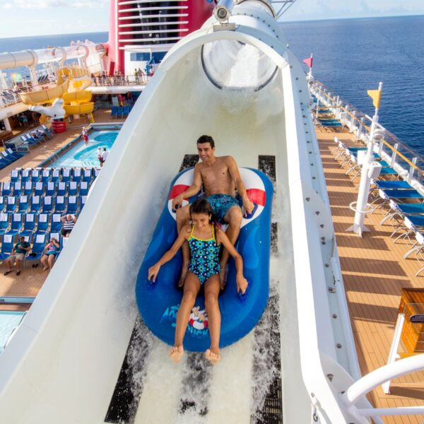 disney-dream-no-fly-family-cruise-splash-park