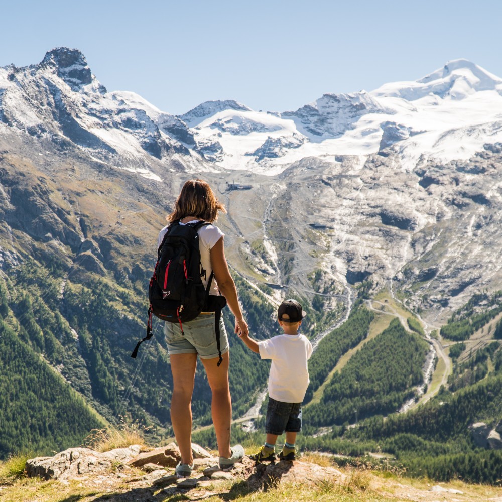family-hiking-hannig-mountain