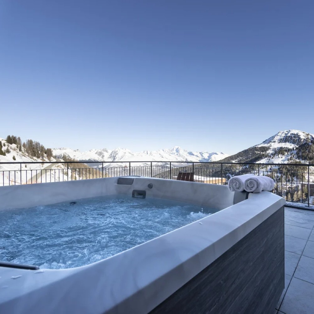 hot-tub-graciosa-la-plagne