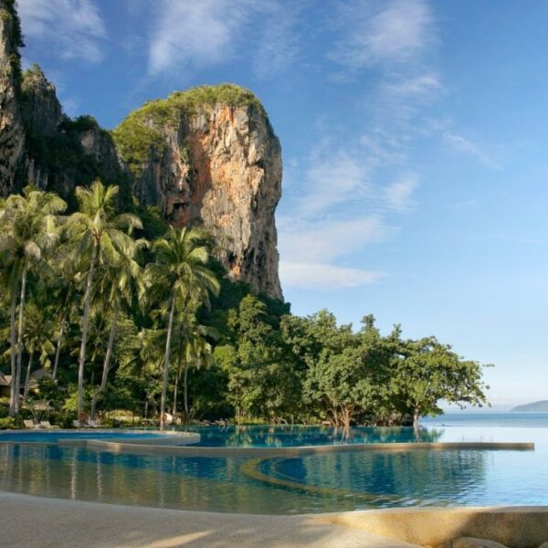 rayavadee-swimming-pool-thailand