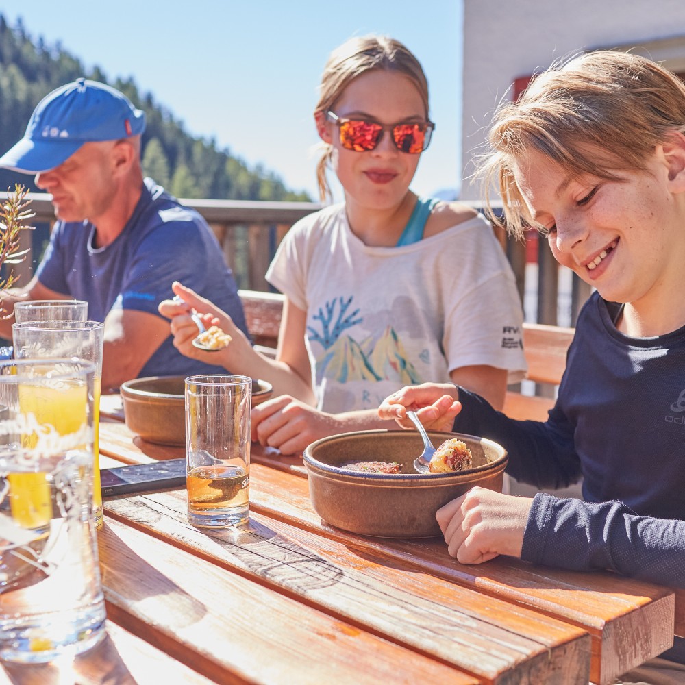 family-mountain-hut-austria