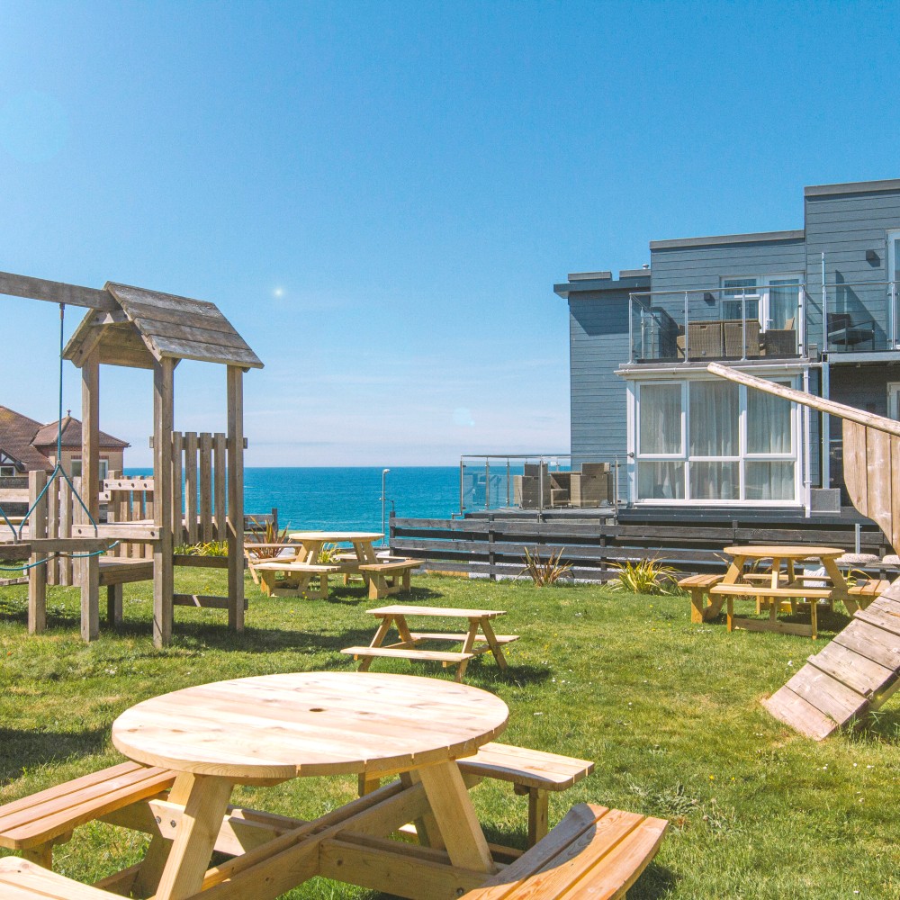 outdoor-play-area-the-esplanade-family-easter-breaks