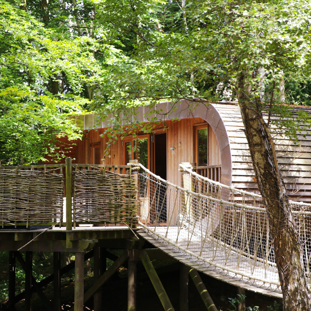 the fish hotel, cotswolds treehouse exterior