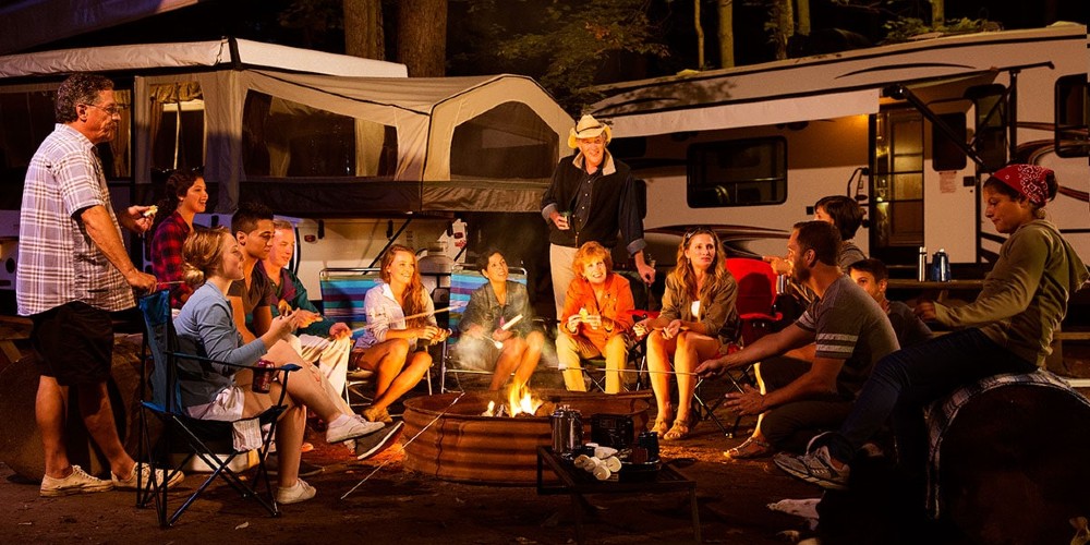 campfire-get-together-national-park-summer-guide