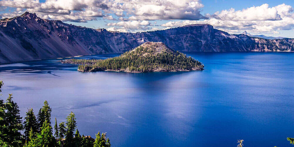 Crater Lake Oregon best family resorts in Pacific Northwest
