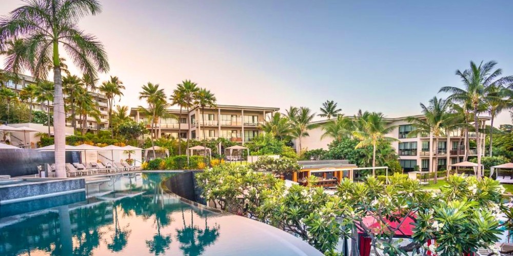 andaz-maui-at-wailea-resort-hawaii-pool-and-hotel-accommodations