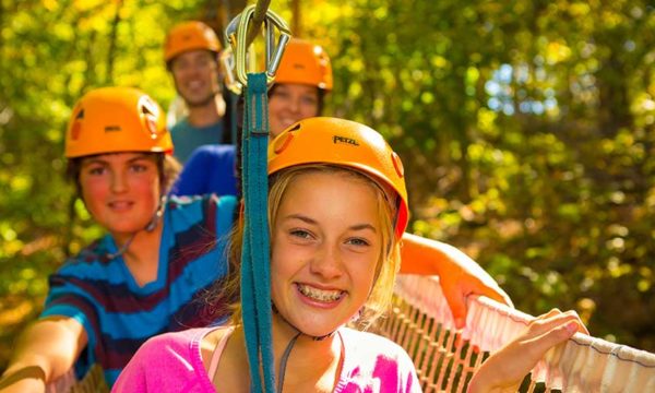kids-ziplining-at-explorer-park-gatineau-on-family-vacations-in-ottawa-canada
