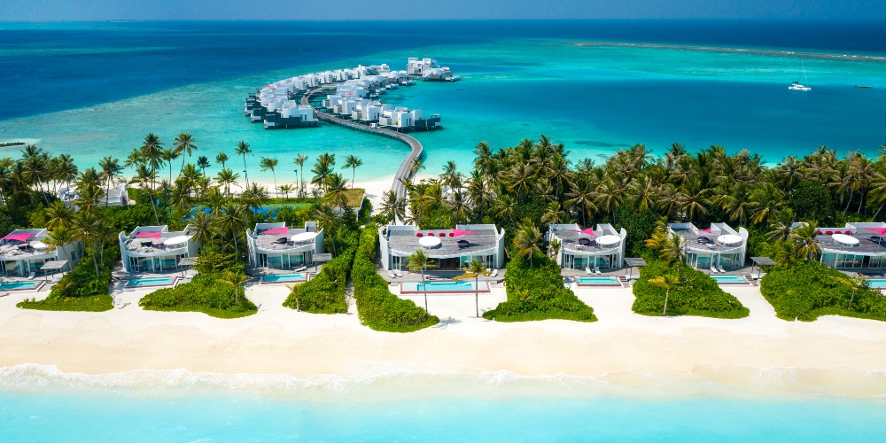 jumeirah-maldives-olhahali-island-family-vacations-2022