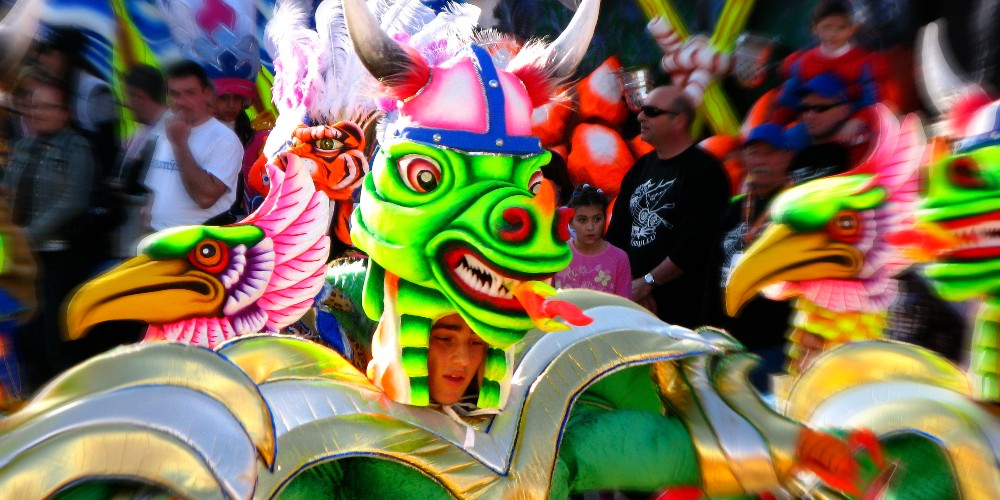 carnival-costumes-street-parades-mardi-gras-valletta-malta-2023