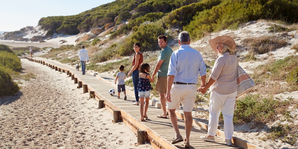 grandparents-parents-kids-beach-boardwalk-multi-generational-family-vacation-ideas
