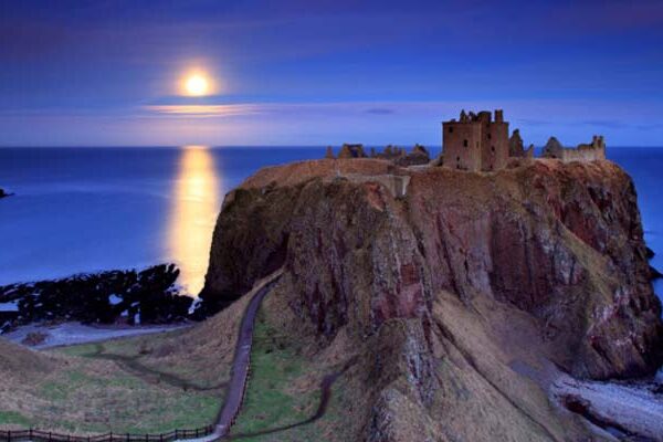 dunnottar-castle-scotland