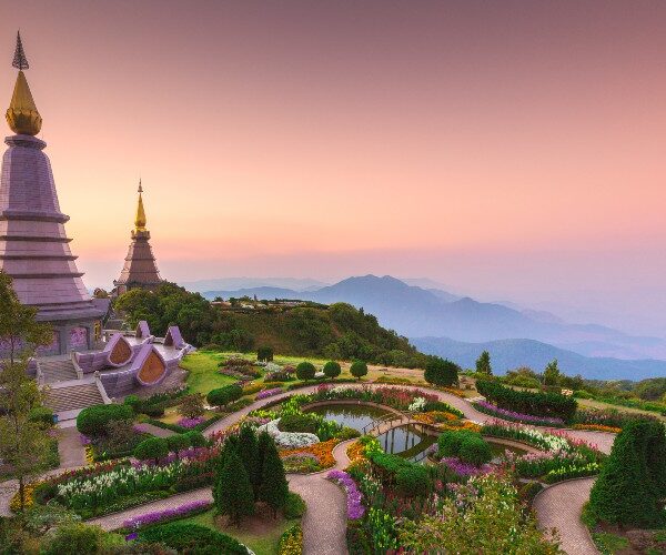 chiang-mai-temple-gardens-sunset-thailand