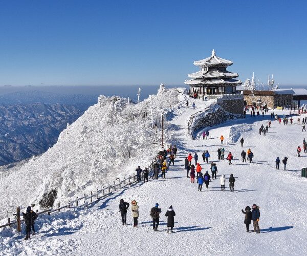 snow-peak-pagoda-korea