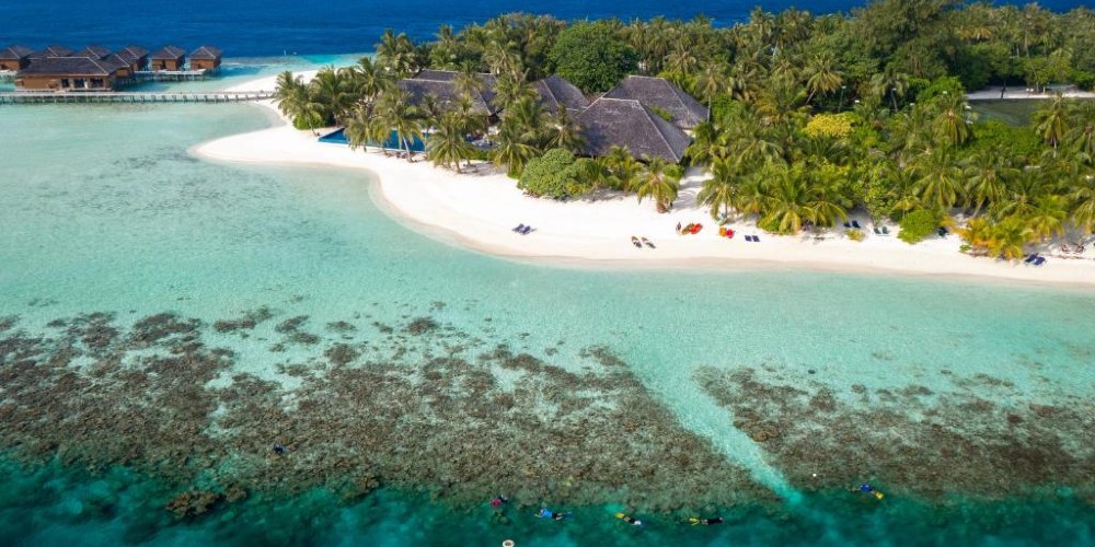 vilamendhoo-island-resort-and-spa-maldives-indian-ocean