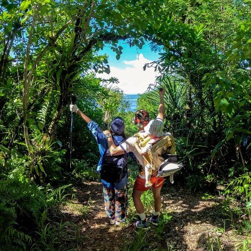 hiking-family-guam
