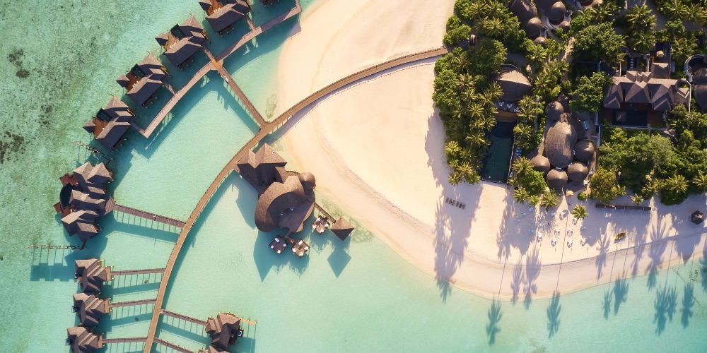 sun-siyam-irufushi-drone