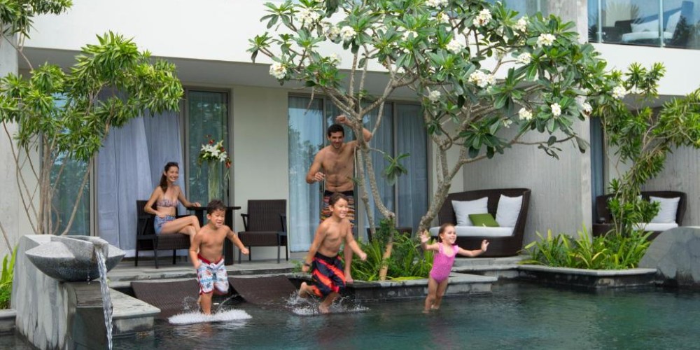 pool-access-room-rimba