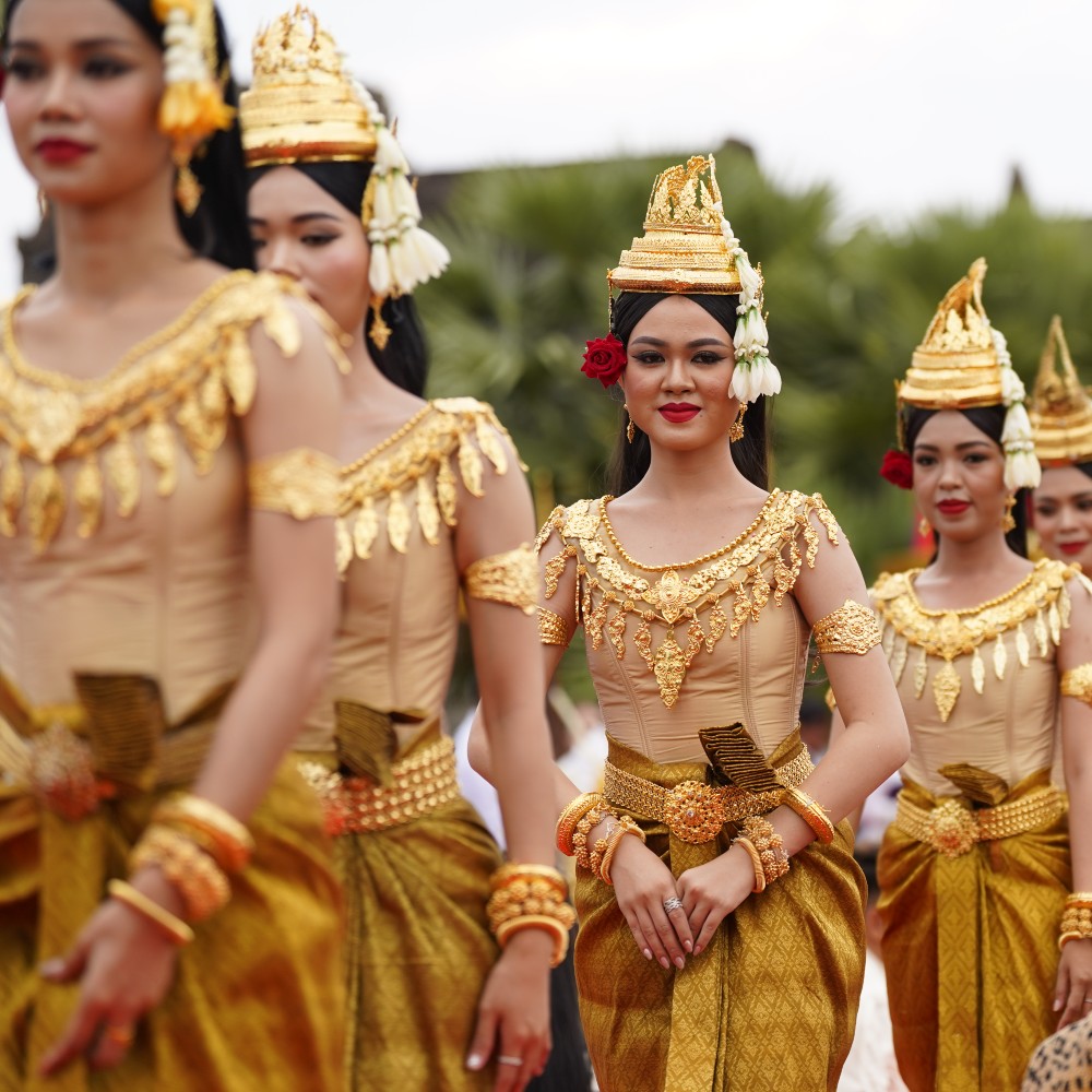 traditional-dress-cambodia