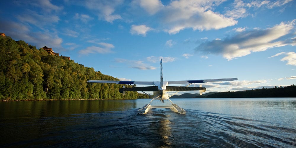 seaplane-flight-things-to-do-in-quebec