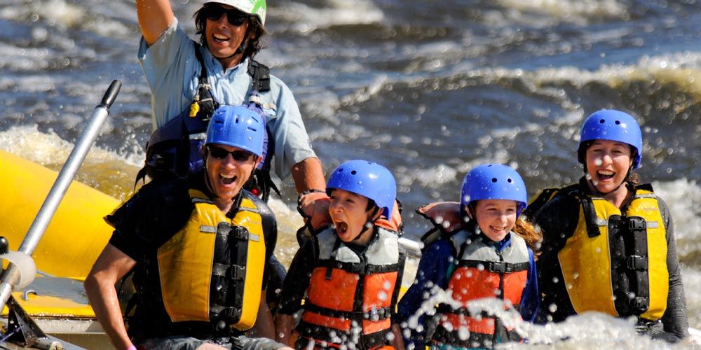 places-to-visit-in-ottawa-for-whitewater-rafting