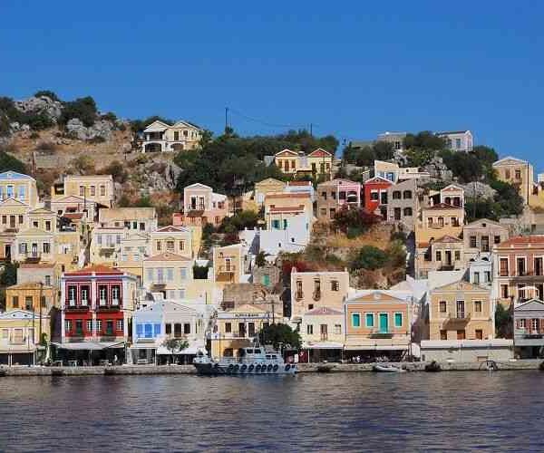 symi-harbour-with-neoclassical-townhouses-dodecanes-islands-greece-2022
