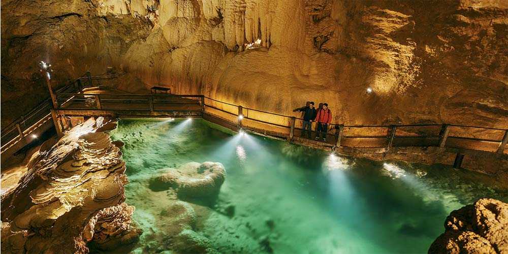 underground-river-gouffre-de-padirac-dordogne-valley-family-traveller-guide-2022