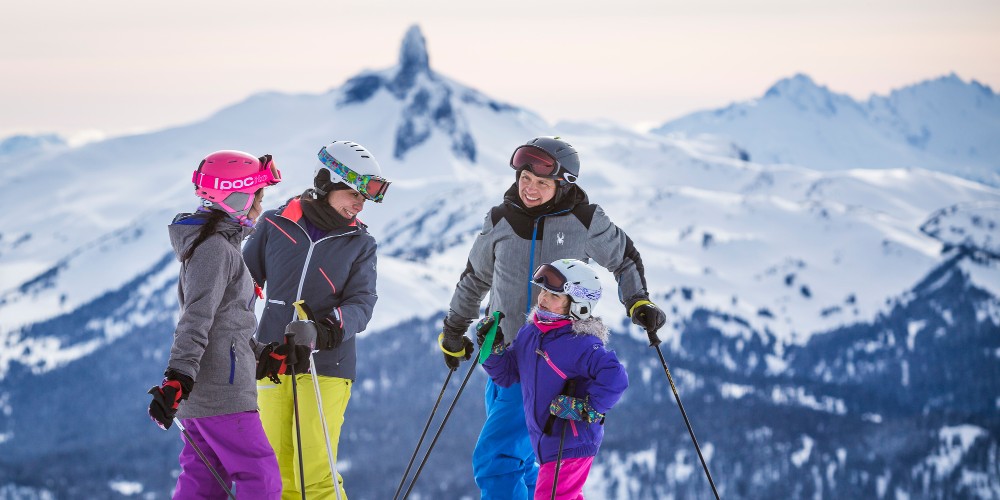 whistler-canada-family-ski-day-whistler-mountain-kids-and-adults-skiing