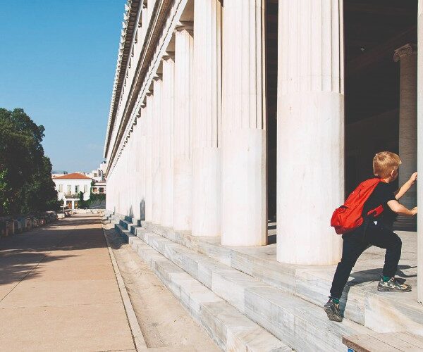 child-exploring-historic-building-athens-family-holiday-educational-2022-image-credit-thomas-gravanis
