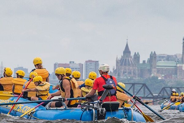 rafting-with-parliament-buildings-in-ottawa
