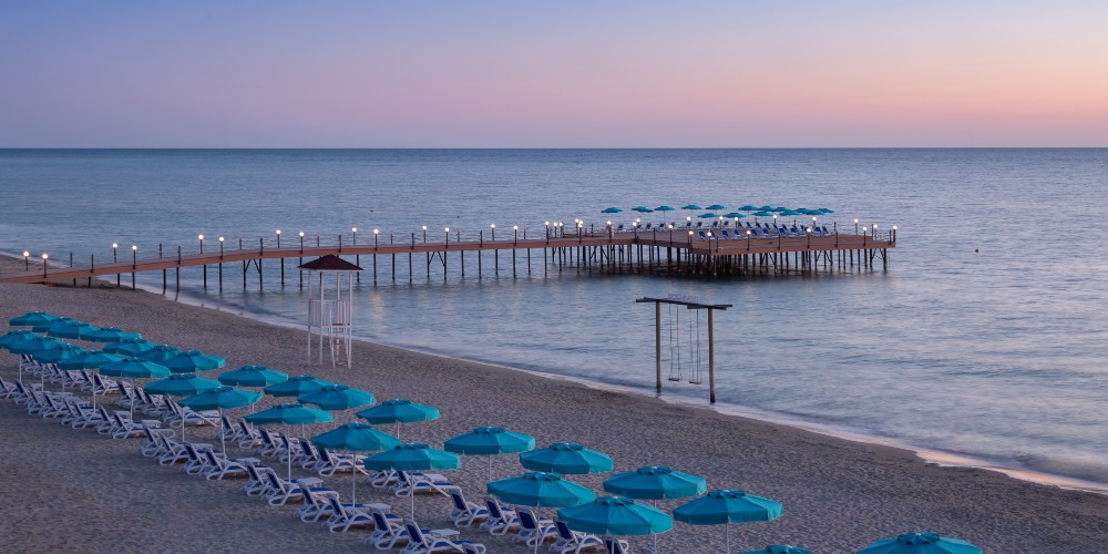 beach-rixos-water-world-hotel-kazakhstan-holiday